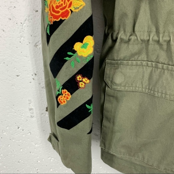 En Creme Size Small Olive Embroidered Utility Cargo Field Jacket - Picture 9 of 16